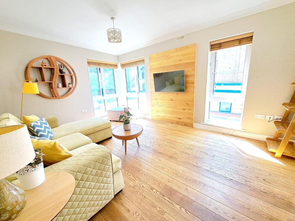 Tottenham Spur Hideaway London Bagian luar foto
